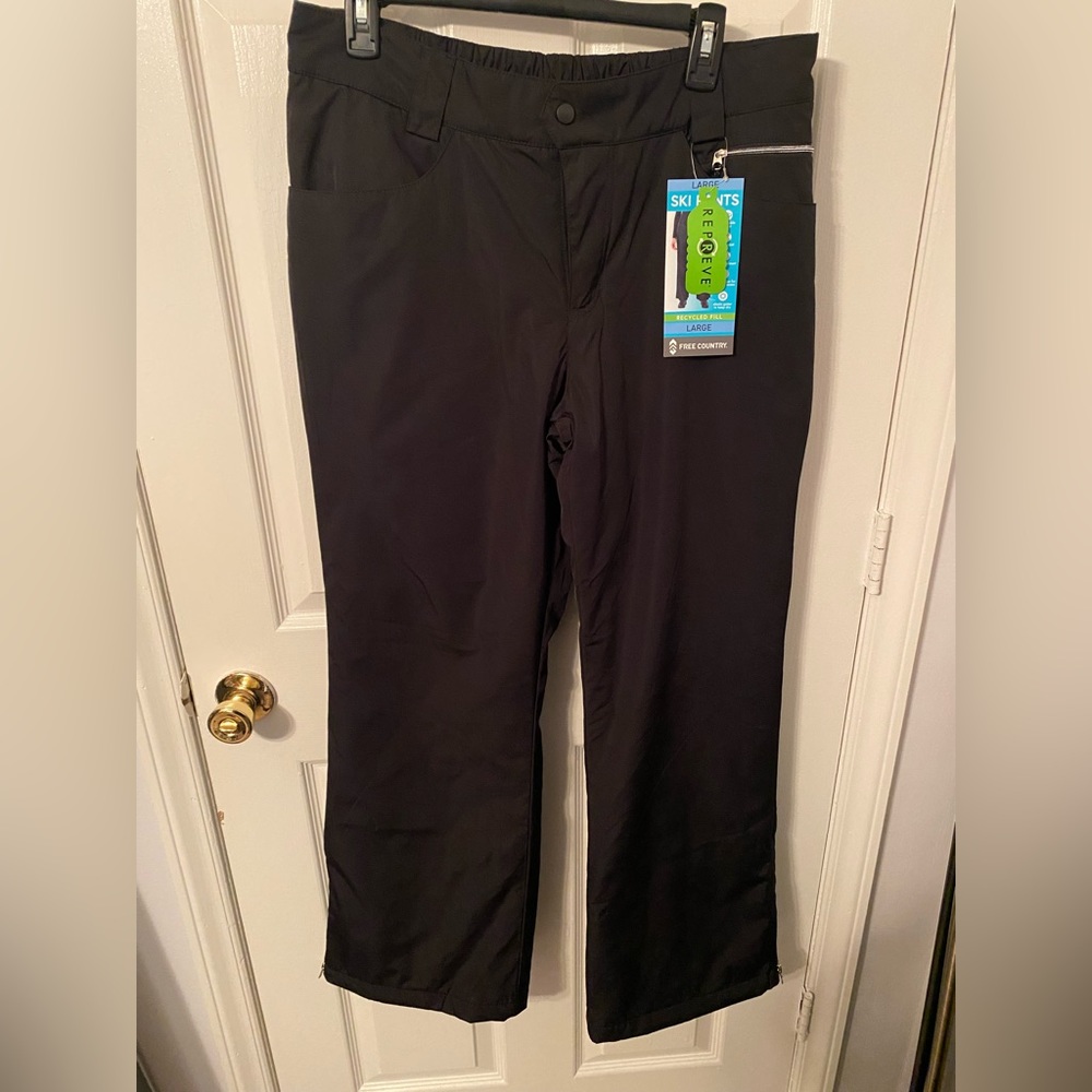 FREE COUNTRY LADIES SKI PANT. Size Large. NWT